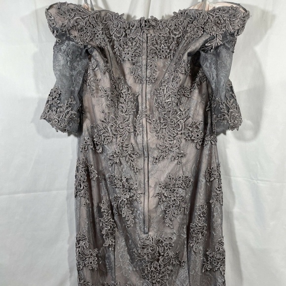 NEW $598 LA FEMME [ 4 ] Off the Shoulder Lace Mermaid Gown in Grey/Pink‎ - Picture 11 of 12